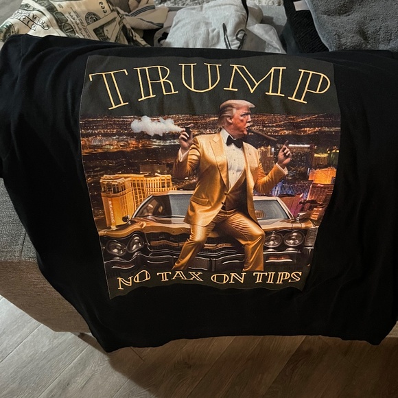 President Trump "No Tax on Tips" Modern Fit T-Shirt - Picture 4 of 4